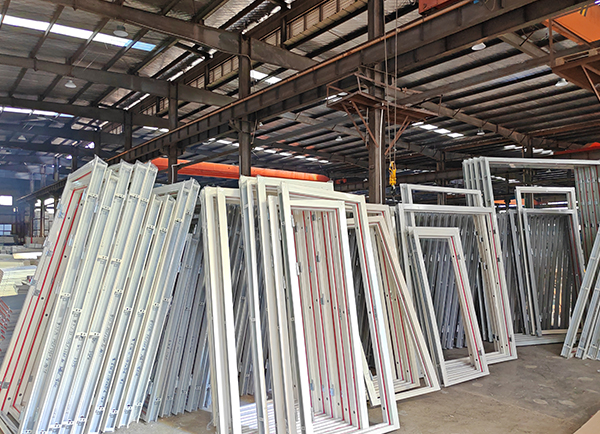 厂房实景（门框 半制品）